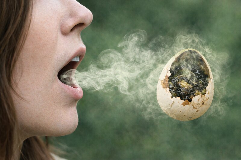 miệng có mùi hôi thối